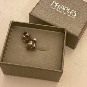 Peoples Jewelry Silver earrings